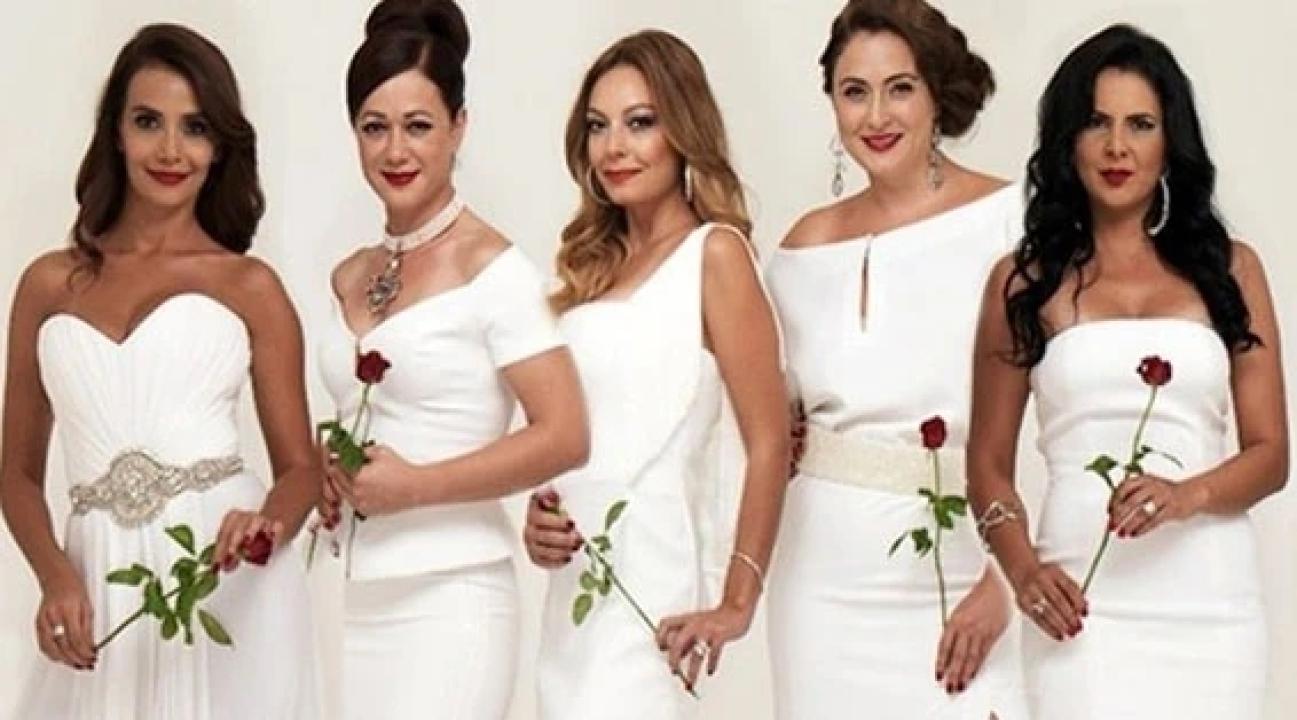 شاهد مسلسل نساء حائرات الحلقة 8 مترجمة للعربية HD