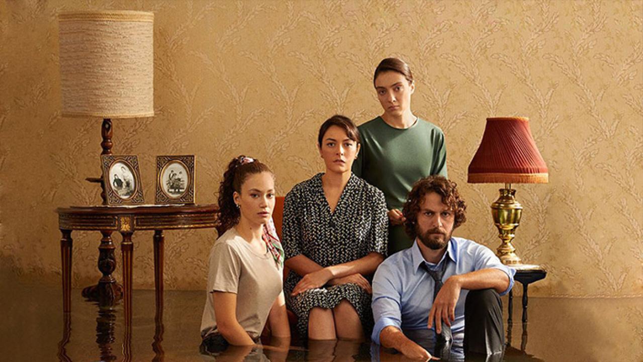 شاهد مسلسل شقة الابرياء الحلقة 35 مدبلجة للعربية HD